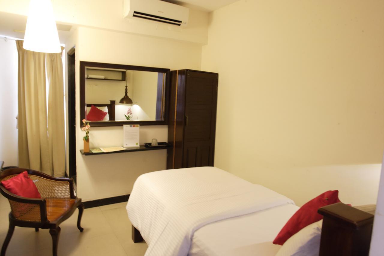 Hotel Highnest Singapperumalkovil Kültér fotó